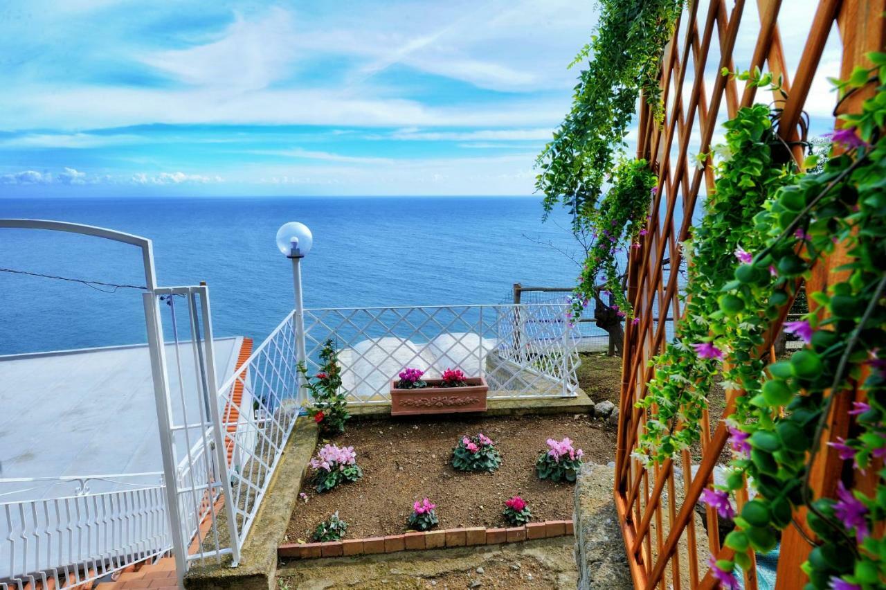 Chez Amelie Vila Amalfi Exterior foto